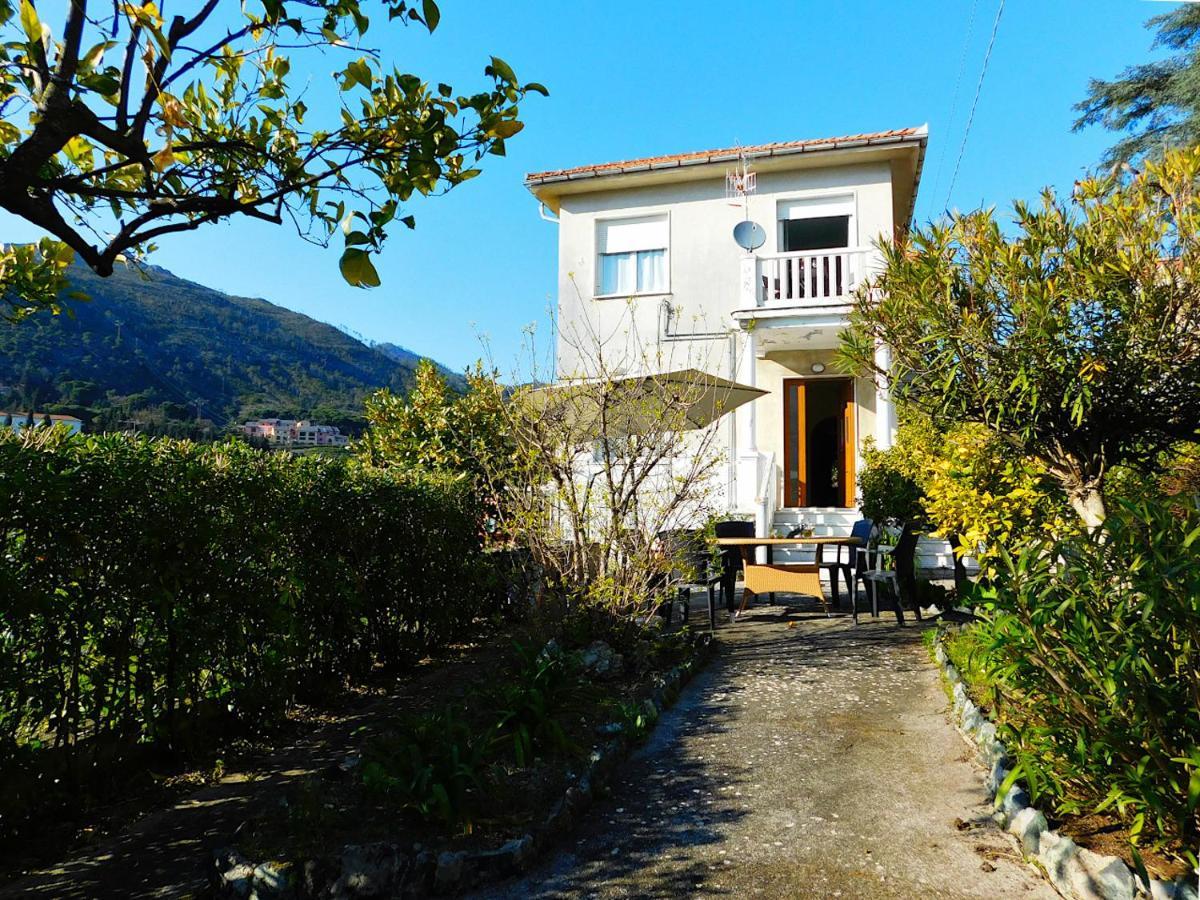 Vacanze In Villa, Levanto Exteriör bild